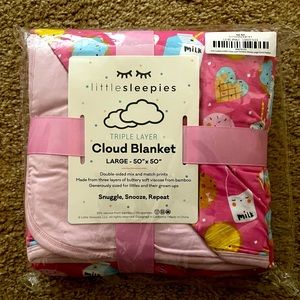 Little sleepies cloud blanket